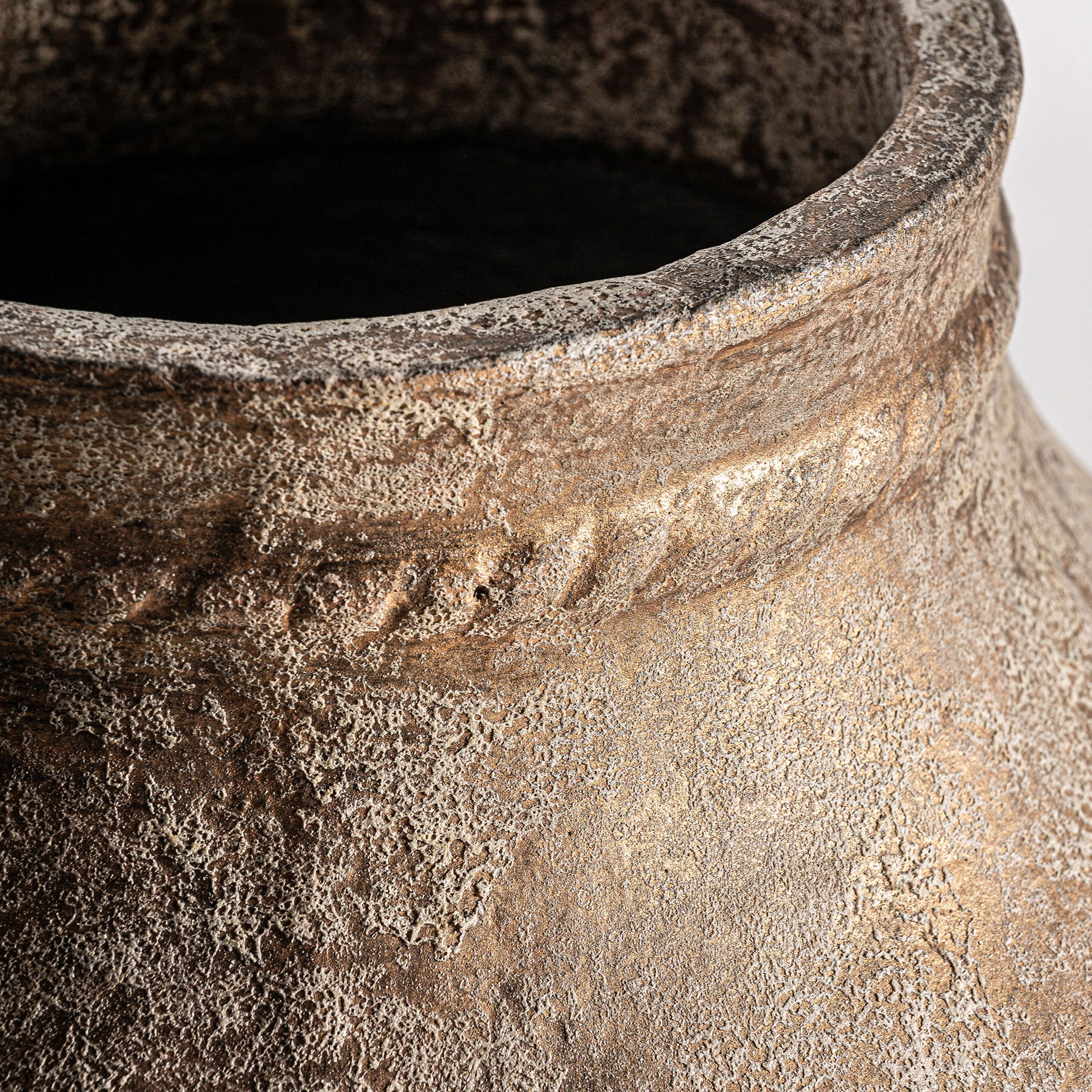 KELLASHE VASE